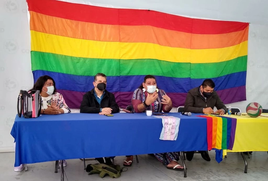 Integrantes de la comisión organizadora de la 43 marcha del orgullo de la diversidad sexual. Foto cortesía de los organizadores 