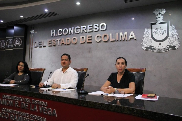 Los legisladores de Colima dijeron que se está buscando respetar la paridad de género para puestos de primer nivel en el estado, como lo marcan las constituciones federal y la local. Foto Facebook @HCongresodelEstadodeColima