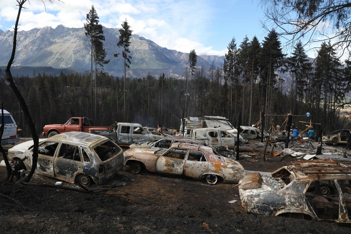 En la imagen, la localidad de Las Golondrinas, en la provincia de Chubut, Argentina, luego de un incendio forestal, el 11 de marzo de 2021. Foto Afp
