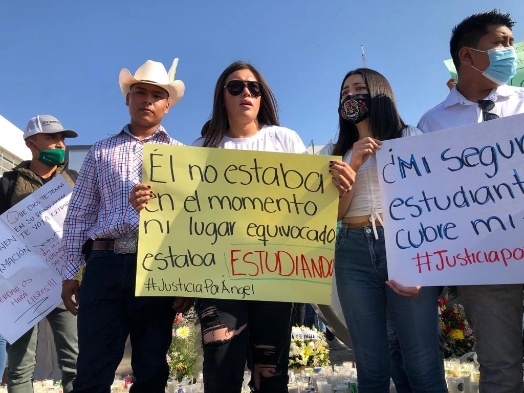 Un grupo de personas exigen justicia por el homicidio de Ángel Yael Ignacio Rangel, ocurrido el 27 de abril de 2022. Foto Carlos García
