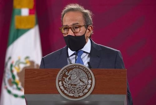 El dirigente empresarial Carlos Salazar mostró su respaldo a la iniciativa del Ejecutivo. Foto Presidencia
