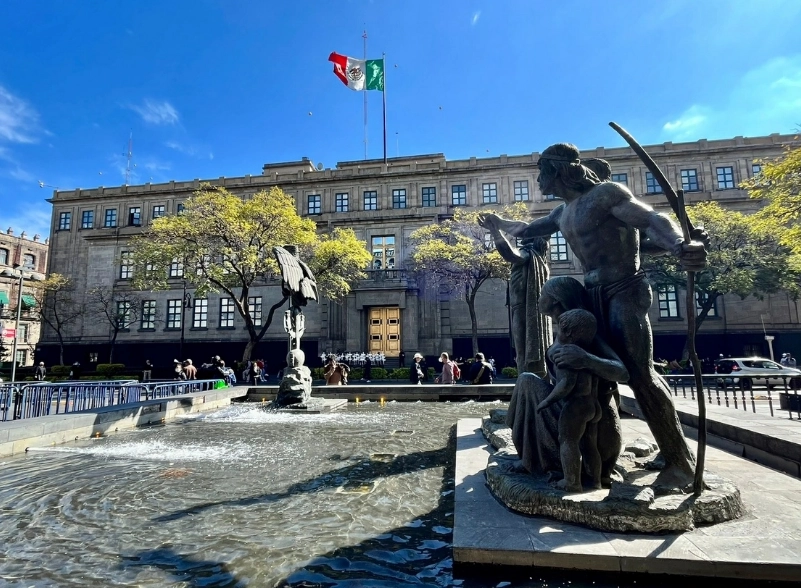 Exterior de la Suprema Corte de Justicia de la Nación (SCJN), en la Ciudad de México. Foto Luis Castillo /Archivo