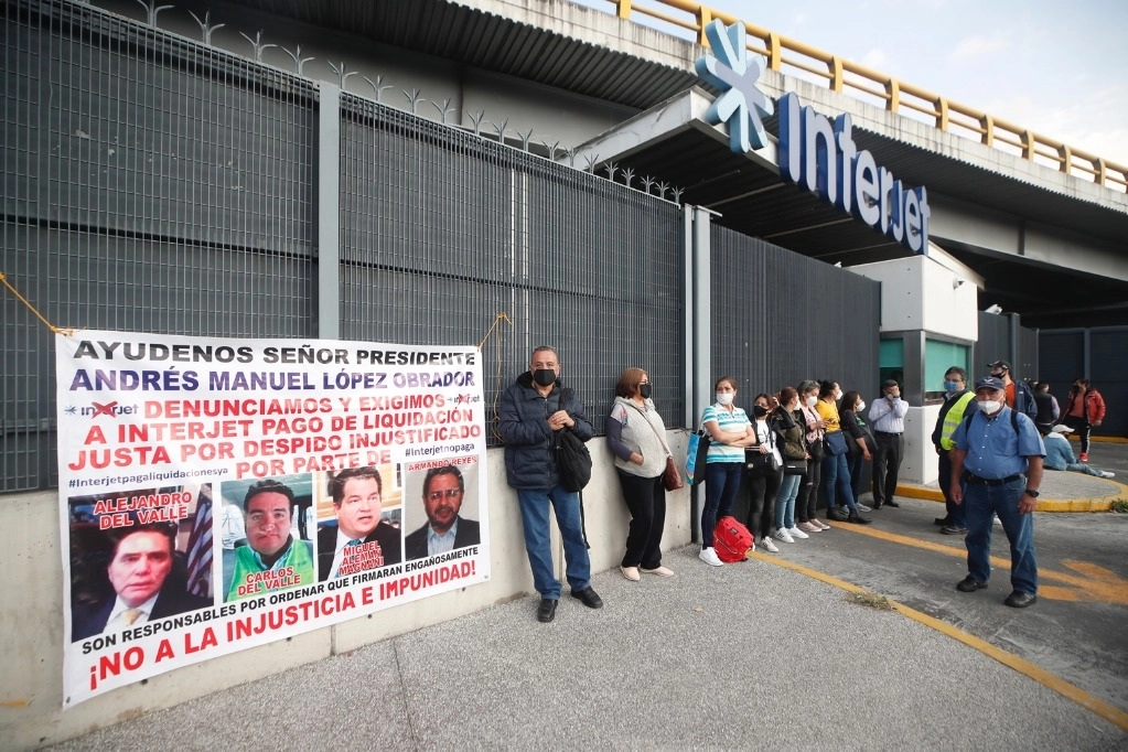 Trabajadores despedidos protestaron el 17 de septiembre de 2020 por la falta de liquidación legal. Foto Víctor Camacho