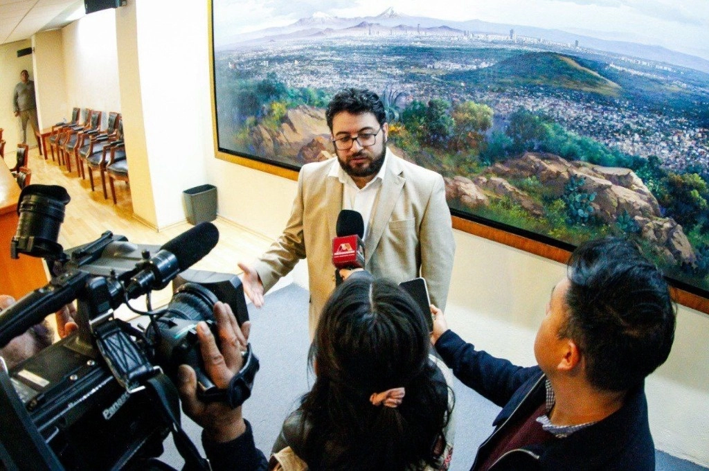 El alcalde Isaac Montoya anunció la aplicación de la estrategia de “tres strikes” en materia de seguridad pública de Naucalpan. Foto @isaacsolar