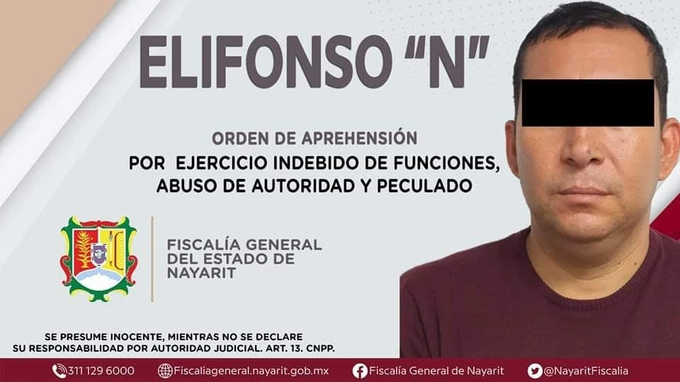 Elifonso “N” fue aprehendido robable participación en delitos de ejercicio indebido de funciones, abuso de autoridad y peculado. Foto de Fiscalía General de Nayarit 
