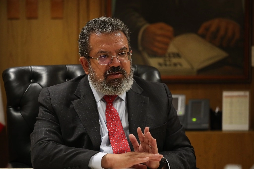 “Hoy tenemos autorizadas 90 solicitudes de rutas nuevas que generarán más de cinco millones de pasajeros anuales entre los dos países”, indicó Jorge Nuño al comparecer en la Cámara de Diputados. La imagen, del 19 de septiembre de 2023. Foto Yazmín Ortega Cortés