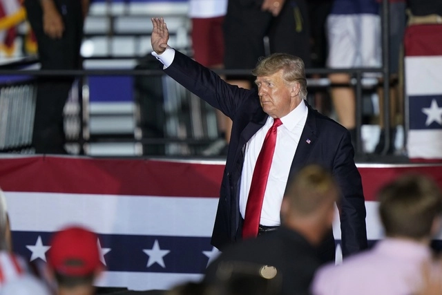 El ex presidente estadunidense Donald Trump durante un mitin en Wellington, Ohio, el pasado 26 de junio. Foto Ap 