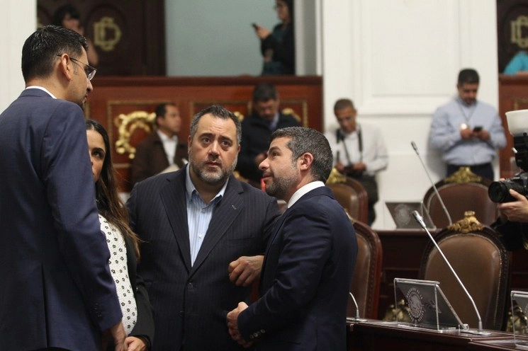 Durante la sesión ordinaria del Congreso de la Ciudad de México. Foto María Luisa Severiano
