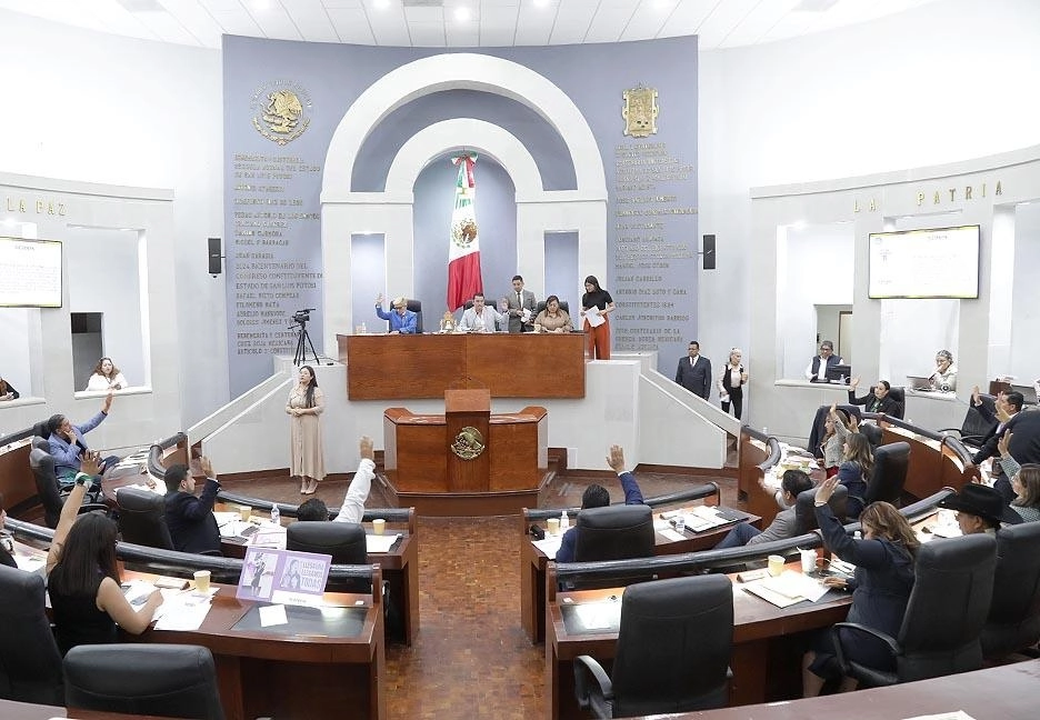Se derogan las disposiciones para dejar de penalizar la interrupción del embarazo de la mujer o persona gestante hasta antes de las 12 semanas de gestación. Foto Congresosanluis.gob.mx 