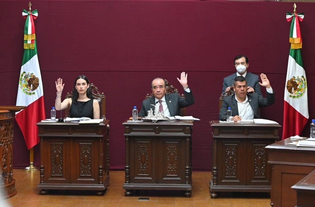 La Diputación Permanente del Congreso del Estado de México aprobó hoy el listado de cargos que estarán en disputa en la primera elección judicial. Foto @Legismex