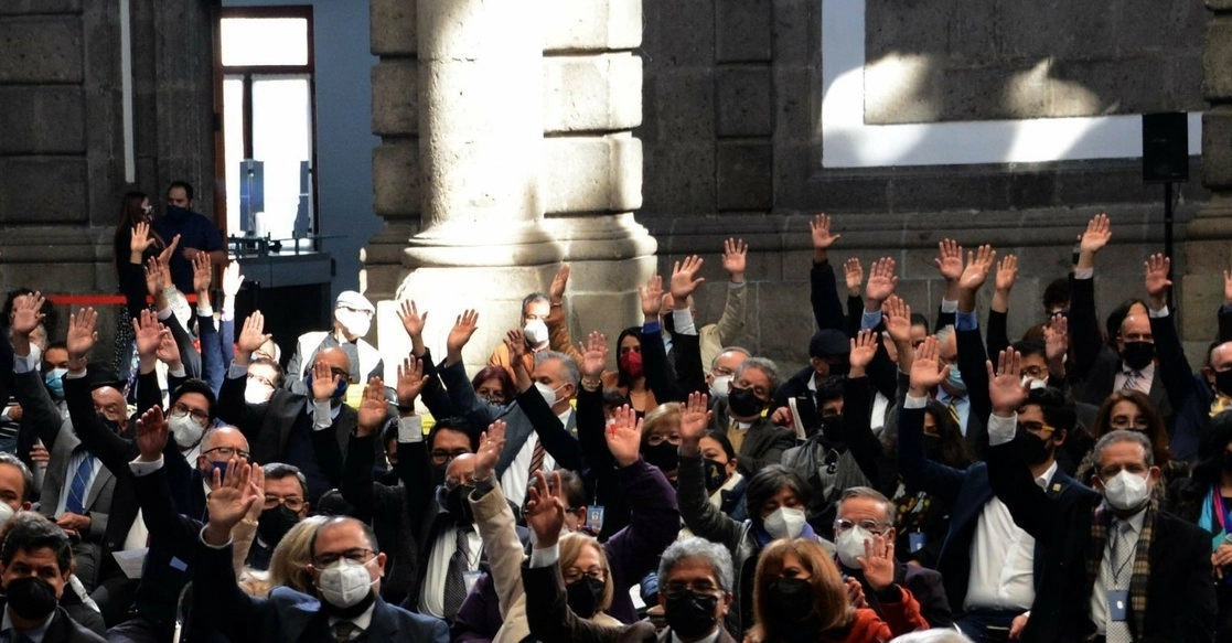 El pleno del Consejo Universitario de la UNAM aprobó el presupuesto que ejercerá la máxima casa de estudios en 2022, del cual el 91.8 por ciento proviene del subsidio federal, mientras que los ingresos propios presupuestados son de tres mil 978 millones de pesos, lo cual representa el 8.2 por ciento. Foto tomada del sitio de https://www.dgcs.unam.mx/boletin/bdboletin/2021_1073.html