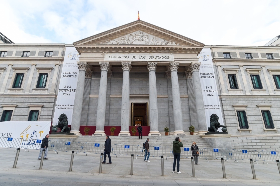 Fachada del Congreso de los Diputados, en Madrid, España. Foto Europa Press / Archivo
