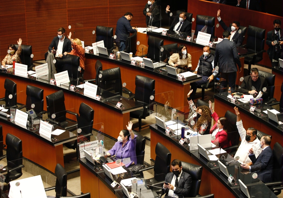 Votación en el Senado en la sesión del 26 de octubre de 2021. Foto Guillermo Sologuren