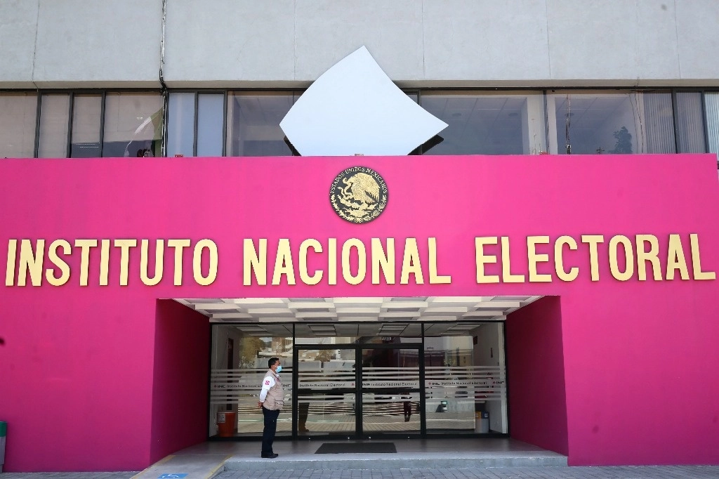Oficinas del Instituto Nacional Electoral, el 02 de marzo del 2023. Foto Roberto García Ortíz 