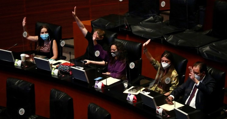 Senadores durante la sesión de la Permente realizada este 20 de julio de 2020. Foto María Luisa Severiano