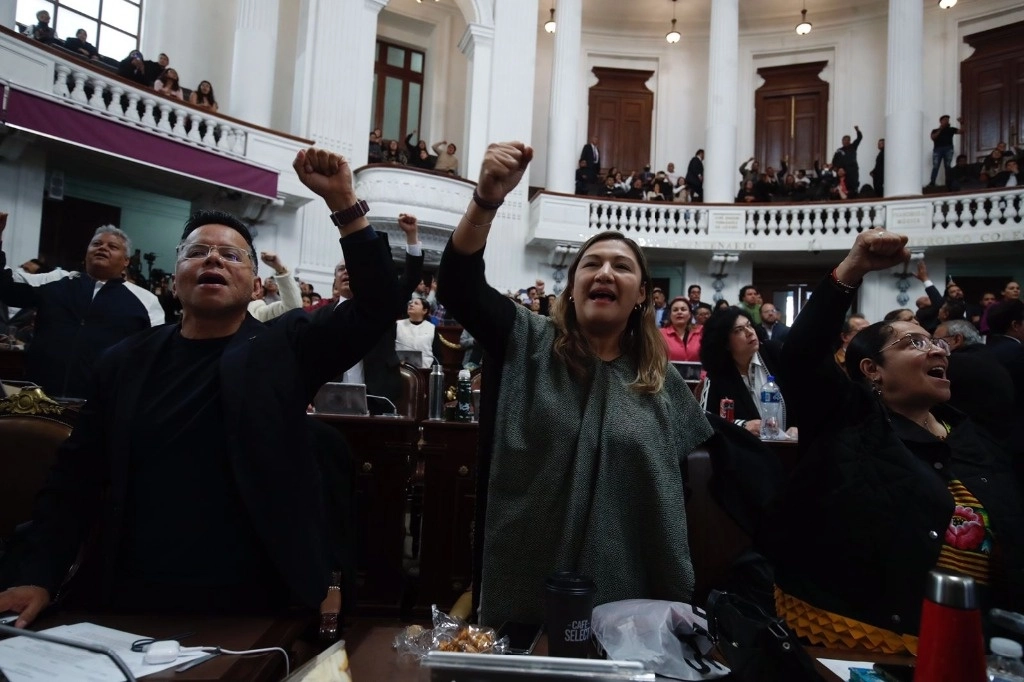 El pasado 8 de enero se votó en el Congreso capitalino la ratificación en el cargo de la Procuraduría a Ernestina Godoy, el cual no se concretó. Foto Cristina Rodríguez 