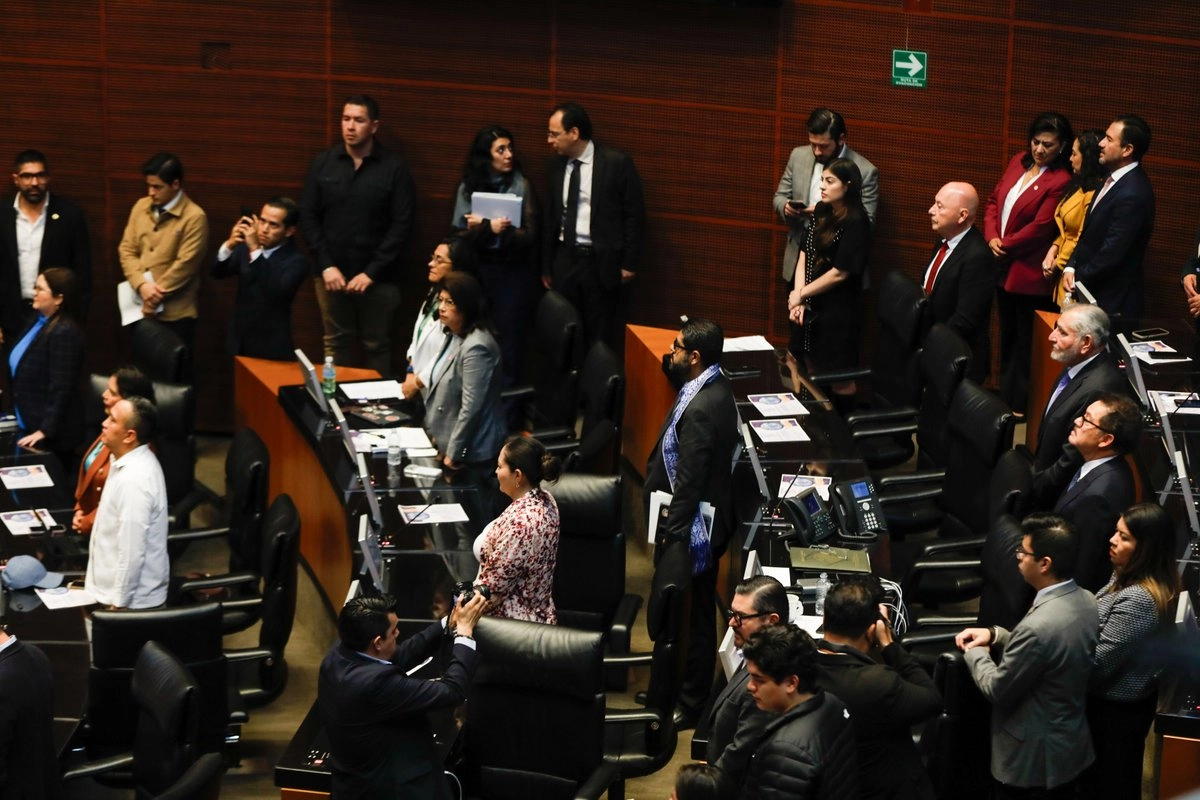 Durante la sesión del Senado. 