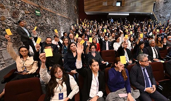 Las autoridades remitirán los expedientes directo al Tribunal Universitario para que éste investigue y dicte las resoluciones pertinentes. 