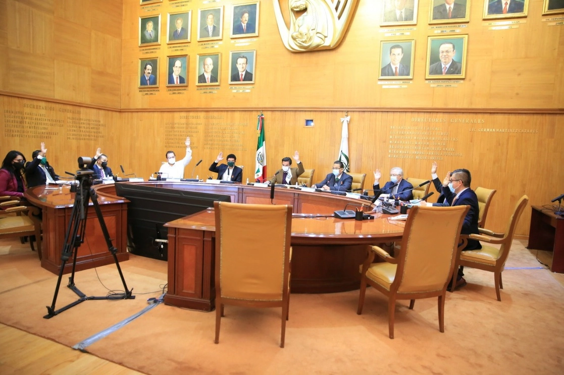 Zoé Robledo, director general del instituto, encabezó ayer la reunión del Consejo Técnico en la cual se aprobó la designación de Célida Duque Molina en la Dirección de Prestaciones Médicas, en sustitución de Víctor Hugo Borja, quien tendrá la coordinación médica del Insabi. Foto cortesía IMSS
