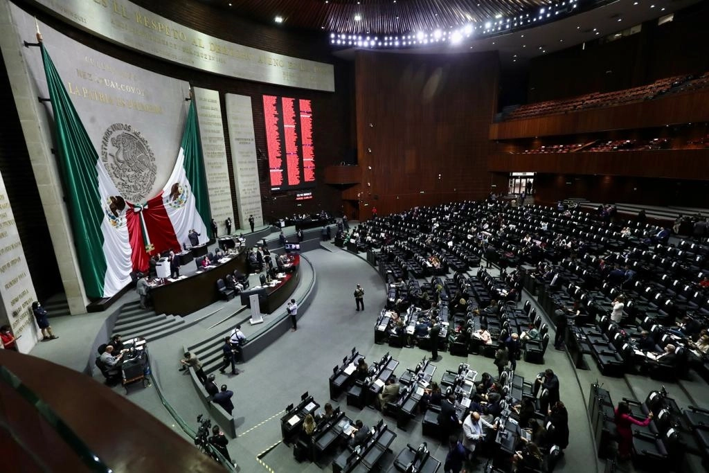 Sesión en el Pleno de la Cámara de Diputados, Ciudad de México, el 26 de octubre de 2021. Foto Roberto García Ortiz 