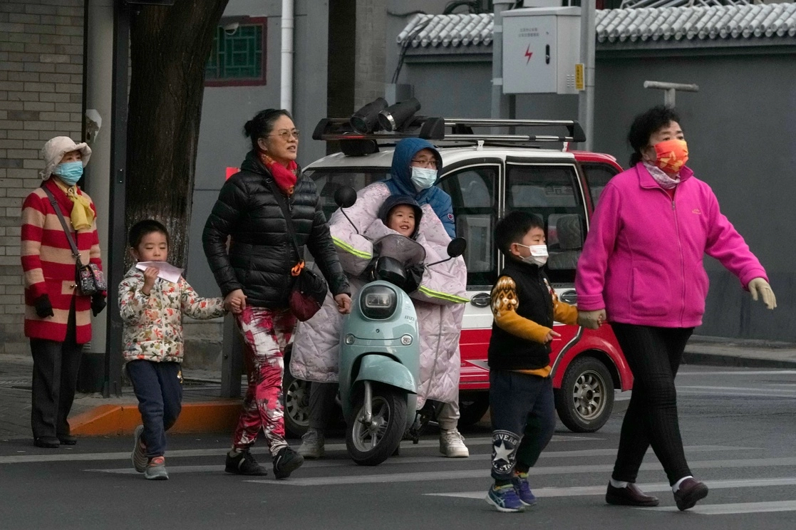 Residentes de Beijing en China, el 20 de octubre de 2021. Foto Ap