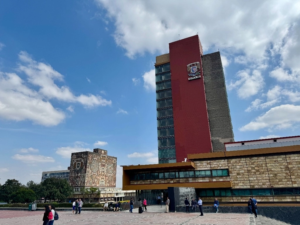 La mayor reasignación será para las universidades con una ampliación de recursos por 12 mil 460 millones 755 mil 265 pesos. Foto Roberto García Ortiz / Archivo