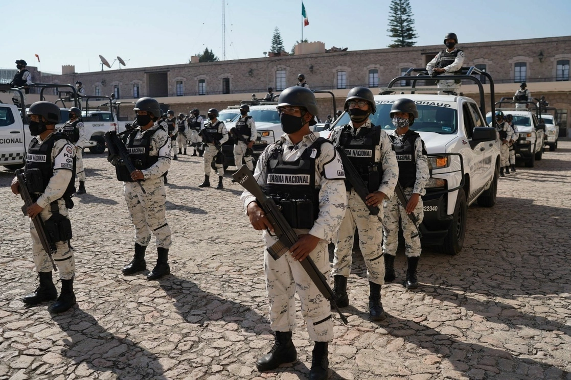 Elementos de la Guardia Nacional durante un operativo de seguridad en Michoacán. Foto Cuartoscuro / Archivo