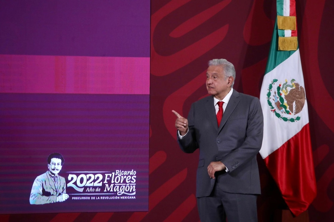 El presidente de México, Andrés Manuel López Obrador, durante su conferencia matutina en Palacio Nacional, en la Ciudad de México, el 7 de abril de 2022. Foto Luis Castillo