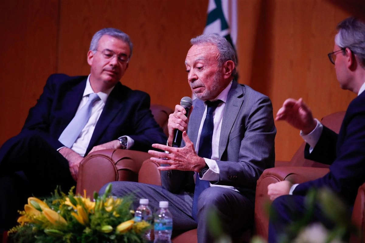 Alejandro Díaz de León y Guillermo Ortiz en el encuentro organizado por el ITAM. Foto 