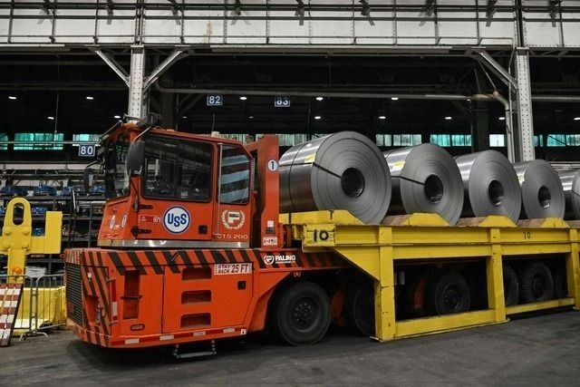 Australia, un aliado cercano de Washington, enfrenta aranceles de 10 por ciento a sus exportaciones a Estados Unidos, los cuales llegan a 50 por ciento para el acero y el aluminio, como parte de los gravámenes mundiales de Trump.

