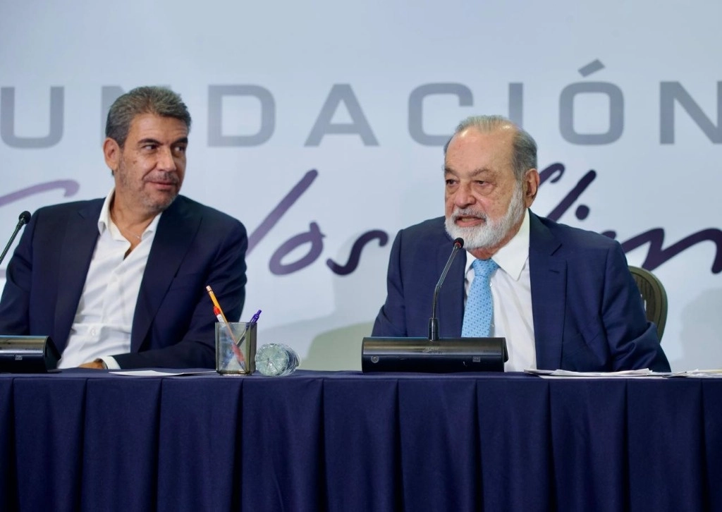 El empresario Carlos Slim ofrece conferencia de prensa en las oficinas de Inbursa, en Paseo de las Palmas, Ciudad de México, el 10 de febrero de 2025. Foto María Luisa Severiano