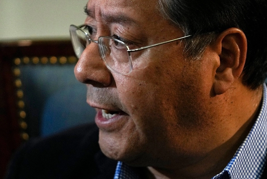 El presidente de Bolivia, Luis Alberto Arce Catacora, durante una entrevista el pasado 28 de junio, dos días después del intento de levantamiento militar que buscaba derrocarlo. Foto Ap.