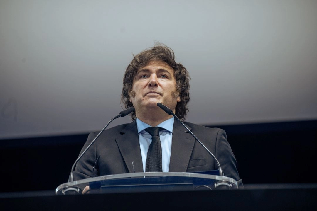 El presidente de Argentina, Javier Milei, interviene durante la última jornada del Madrid Economic Forum, en el Palacio de Vistalegre, a 8 de junio de 2025, en Madrid (España). Foto