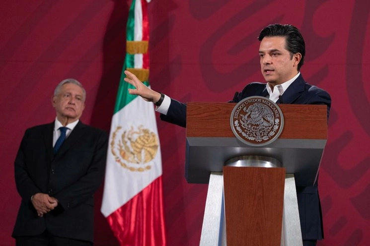 El director general del IMSS, Zoé Robledo, explicó que se hizo un análisis de las empresas que “han sido solidarias” y no incurrieron en despidos en el primer trimestre del año con corte al 15 de abril. Foto Pablo Ramos