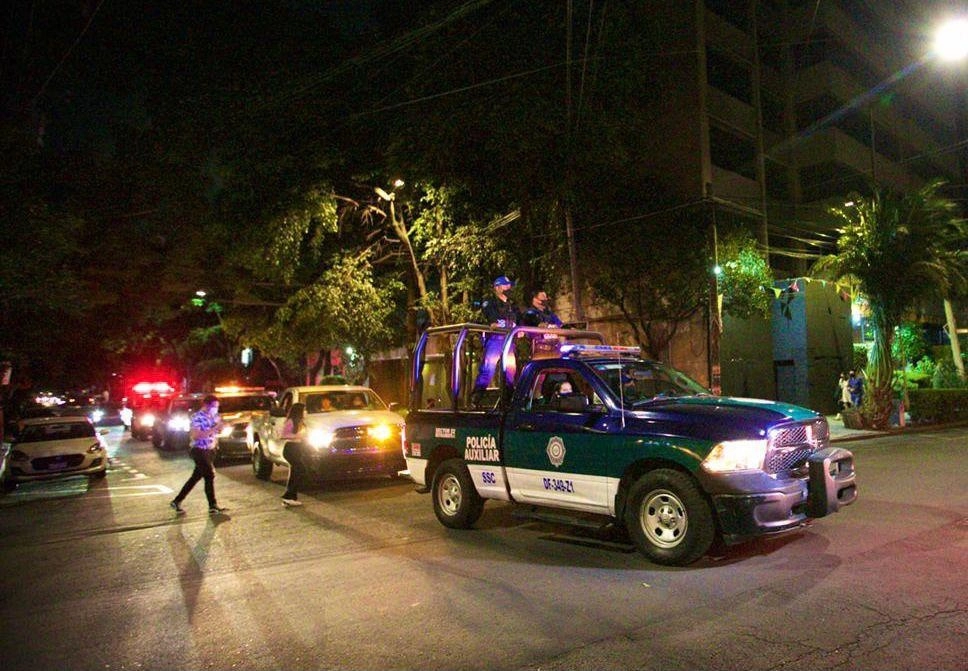 Con el operativo Disuasión Bengala buscan inhibir la comisión de delitos en los corredores gastronómicos de las colonias Condesa, Hipódromo e Hipódromo Condesa. Foto Alcaldía Cuauhtémoc