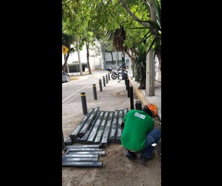 La Secretaría de Movilidad informó que a partir de este martes comienza el retiro paulatino de las primeras cicloestaciones de Ecobici que serán sustituidas por un nuevo sistema. Foto Bertha Teresa Ramírez
