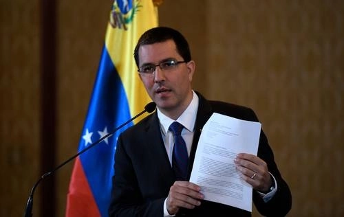 Estos señalamientos son emitidos, pese a que el Ministerio Público informó que el presidente Nicolás Maduro otorgó un salvoconducto a González. Foto Afp / Archivo