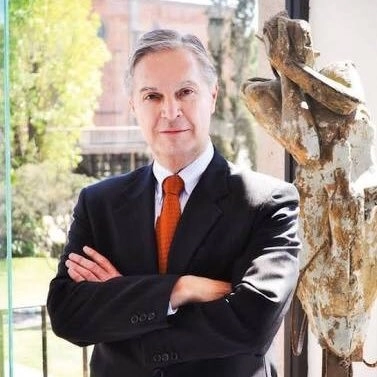 El rector de la UDLAP, Luis Ernesto Derbez en imagen tomada de su perfil de X