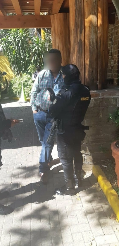 La detención se efectuó en la zona 10 de la ciudad de Guatemala. Foto Cortesía MP Guatemala