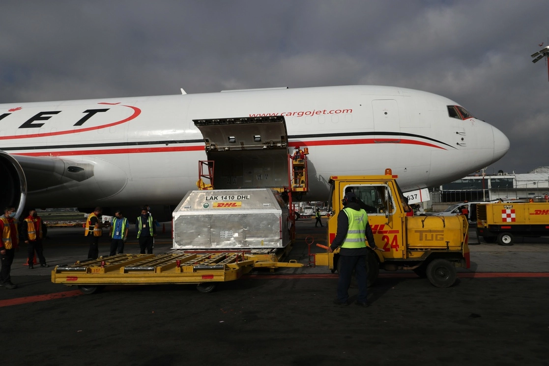 México ha recibido 29 millones 244 mil 345 vacunas contra Covid-19 de Pfizer-BioNtech. Foto Yazmín Ortega Cortés/Archivo