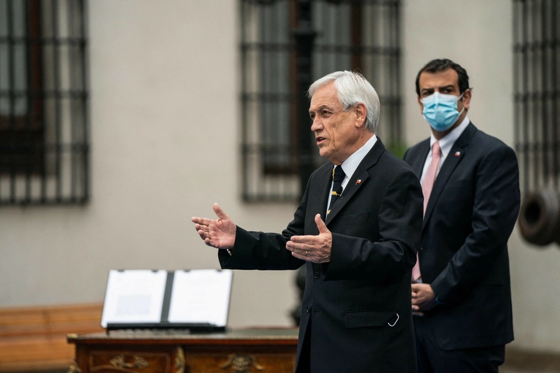 El presidente de Chile, Sebastián Piñera, durante el anuncio de la Convención que redactará la nueva Constitución a partir del cuatro de julio. Foto Afp