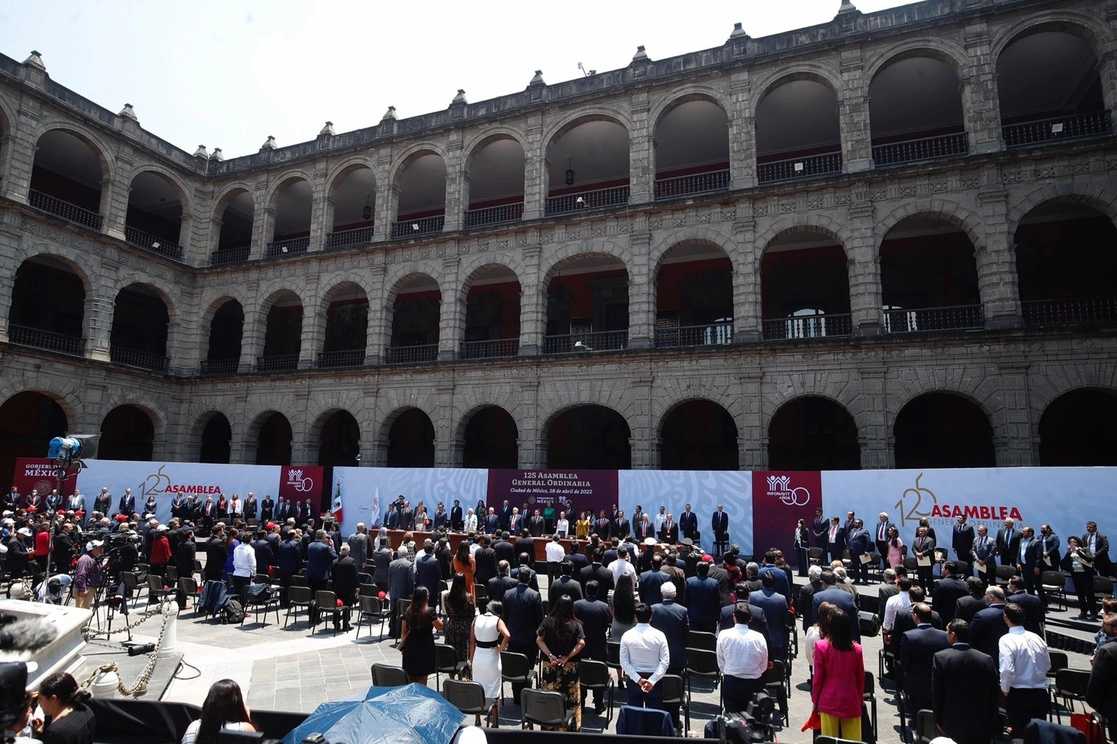 Durante la 125 Asamblea General Ordinaria del Infonavit, el director del instituto señaló que el aplicar medidas de austeridad implicó “cambiar radicalmente la lógica de operación” del Infonavit, el 28 de abril de 2022. Foto Cristina Rodríguez

