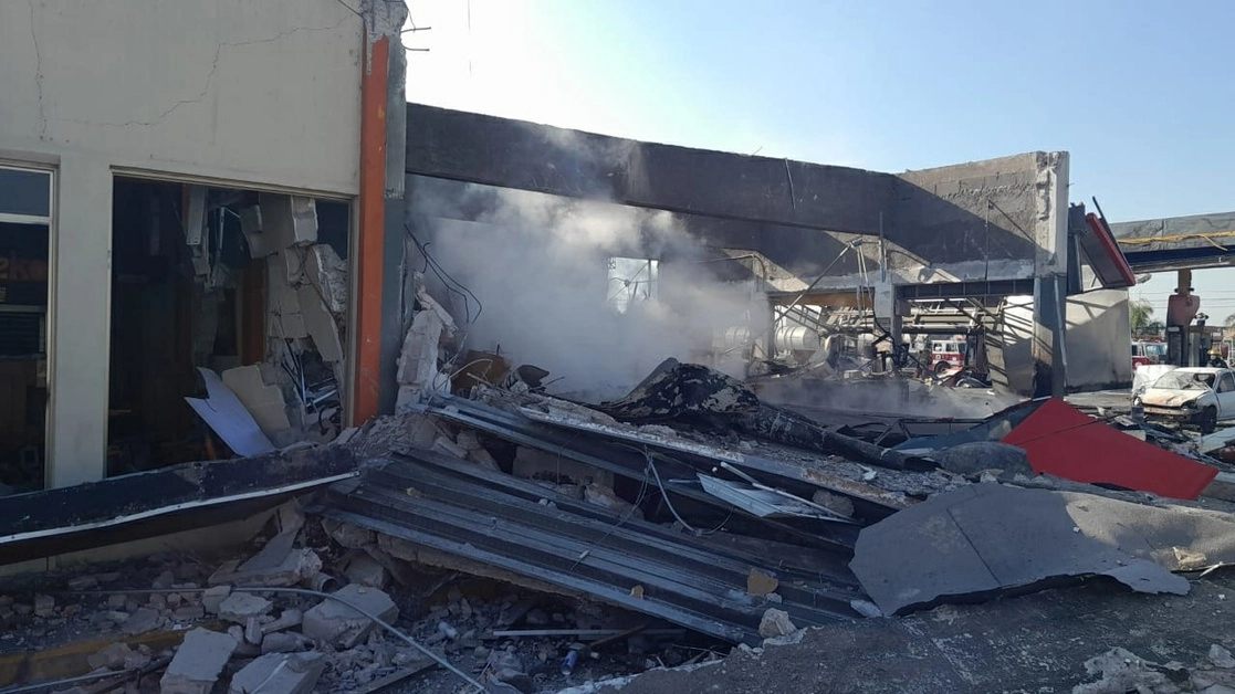 La Agencia de Seguridad, Energía y Ambiente informó que tras la explosión de una estación de servicio en Tula, Hidalgo, ha iniciado una investigación. Imagen tomada de Twitter @GN_MEXICO_
