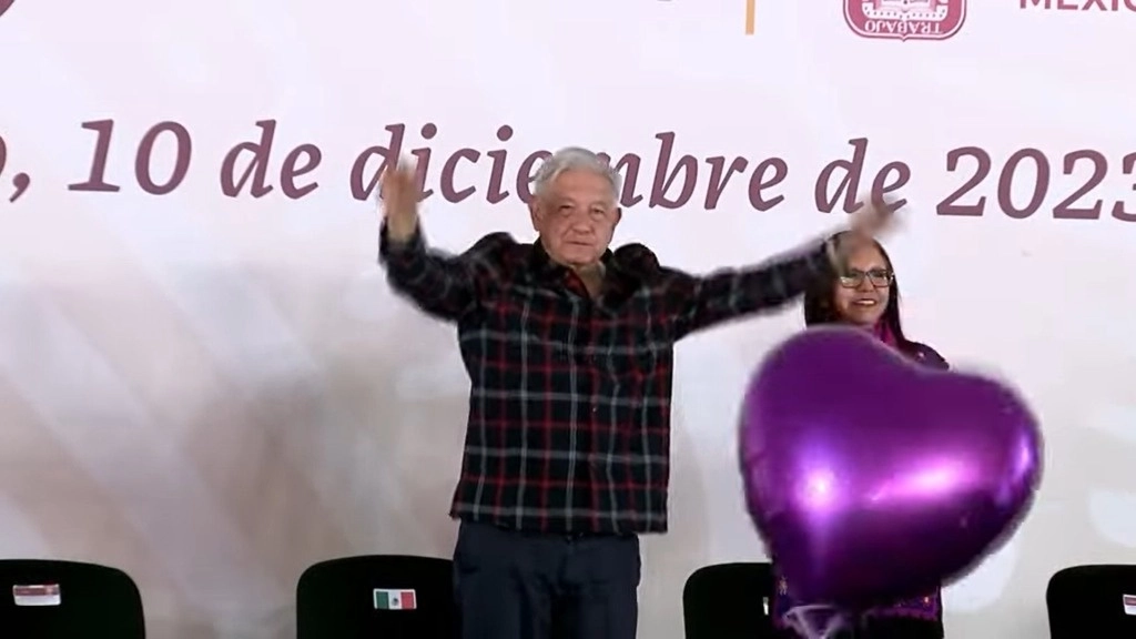 Al encabezar su último acto de la gira por el estado de México, el presidente Andrés Manuel López Obrador sostuvo que antes de concluir su sexenio, quedarán terminadas las obras del tren México-Toluca. Imagen tomada de la transmisión en vivo de Youtube