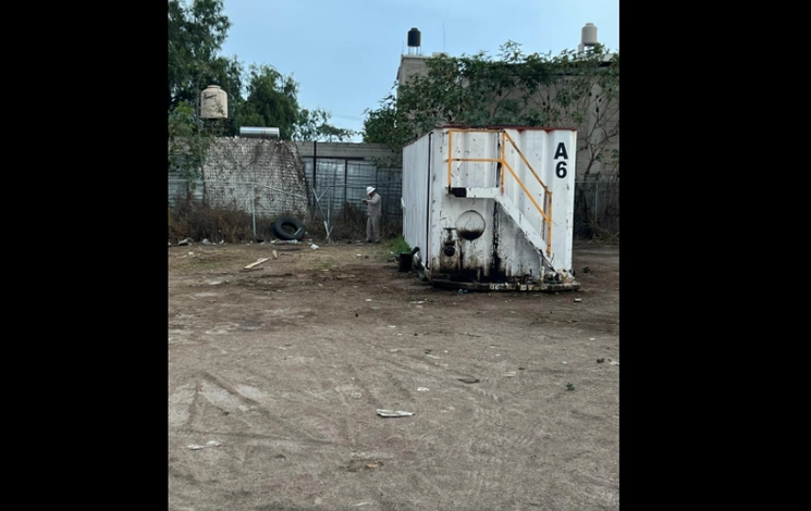 Uno de los contenedores donde se guardaba la gasolina. Imagen de FGR 
