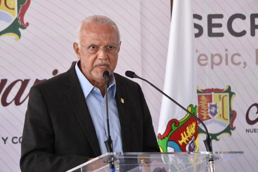 Foto: El gobernador de Nayarit, Miguel Ángel Navarro Quintero, anunció el pago de las prestaciones ante la polarización que existe por la indagatoria que se le sigue a la dirigente de la burocracia estatal Águeda Galicia por parte de la Fiscalía del estado. Foto tomada de www.facebook.com/GobNay