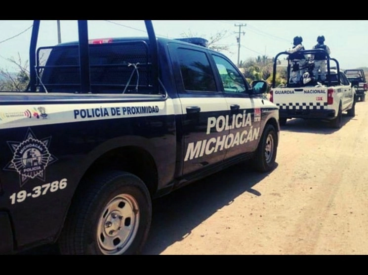 Los soldados realizaban un patrullaje por esa zona colindante con la región del Valle de Apatzingán cuando sujetos armados los atacaron. Foto tomada del Twitter de @MICHOACANSSP