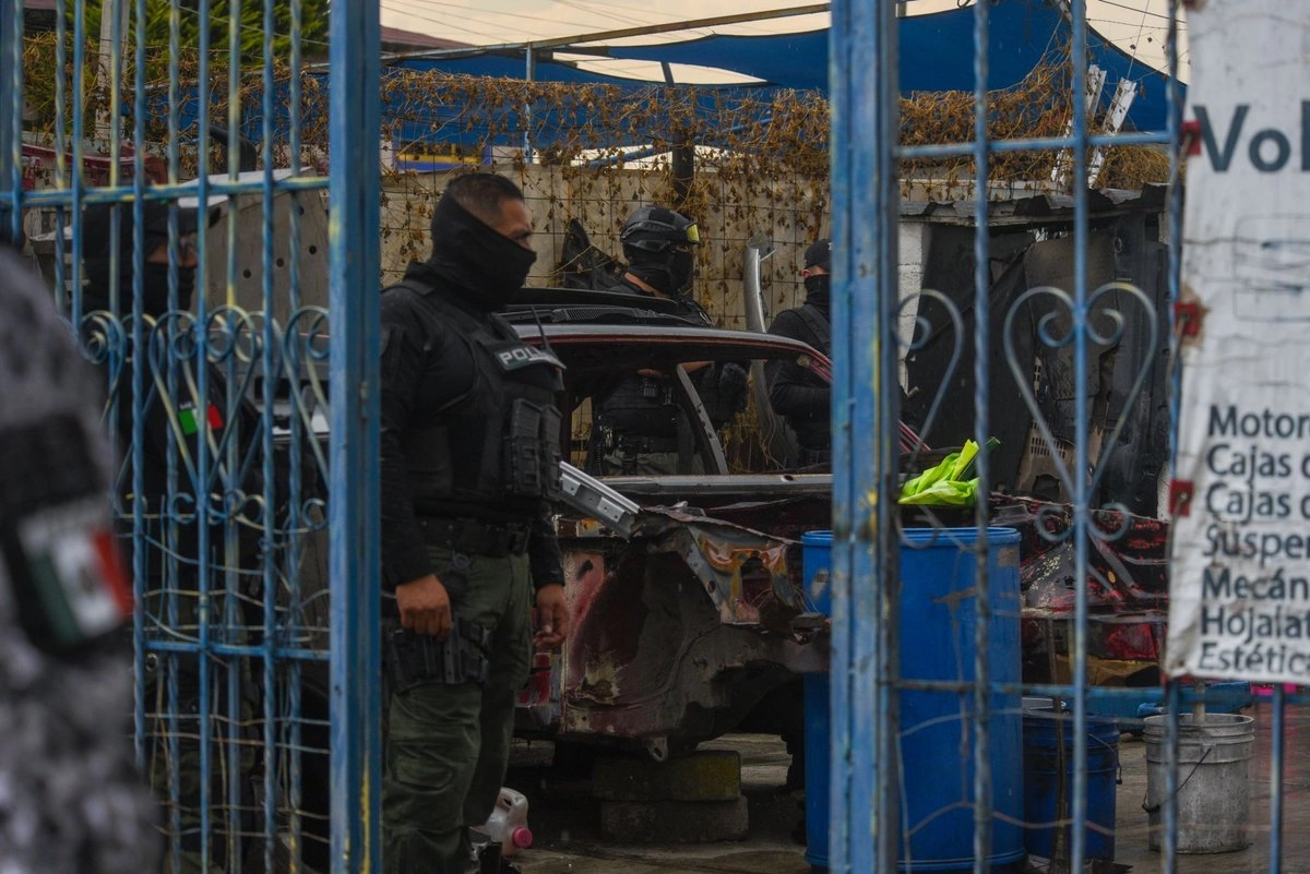 Operativo para combatir el robo de autopartes. 