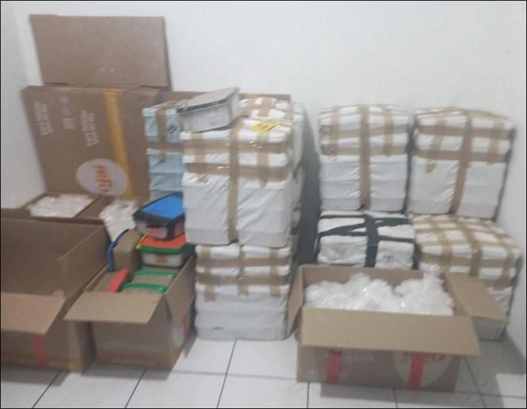 Presunta metanfetamina empaquetada y que fue asegurada por la FGR, Sedena y la GN. Foto cortesía FGR 