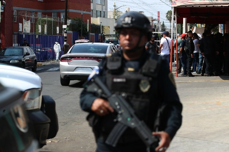 Elemento de la policía capitalina en imagen de archivo. Foto Alfredo Domínguez